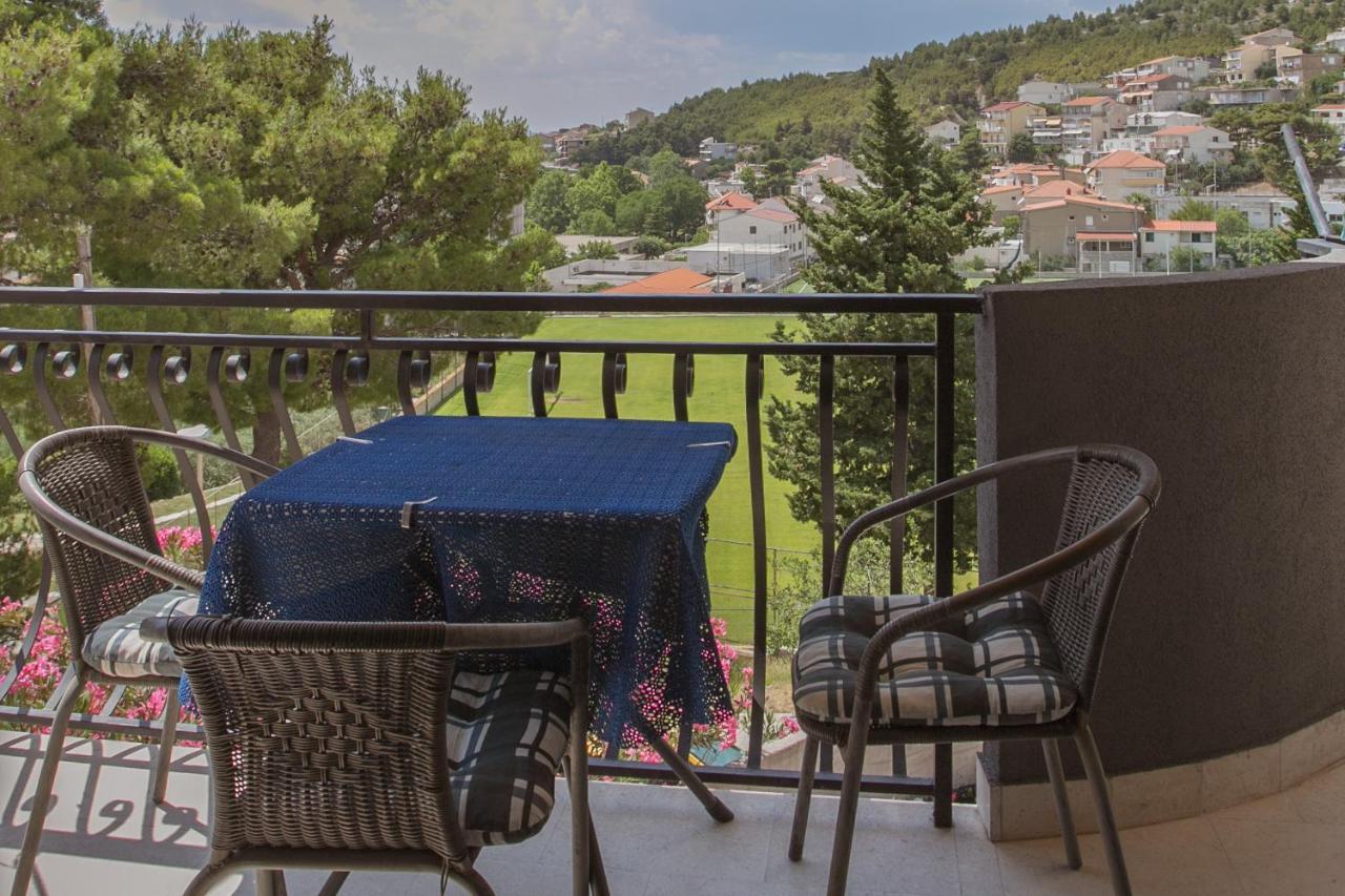 Comfort Sea View Apartment Dugi Rat Buitenkant foto