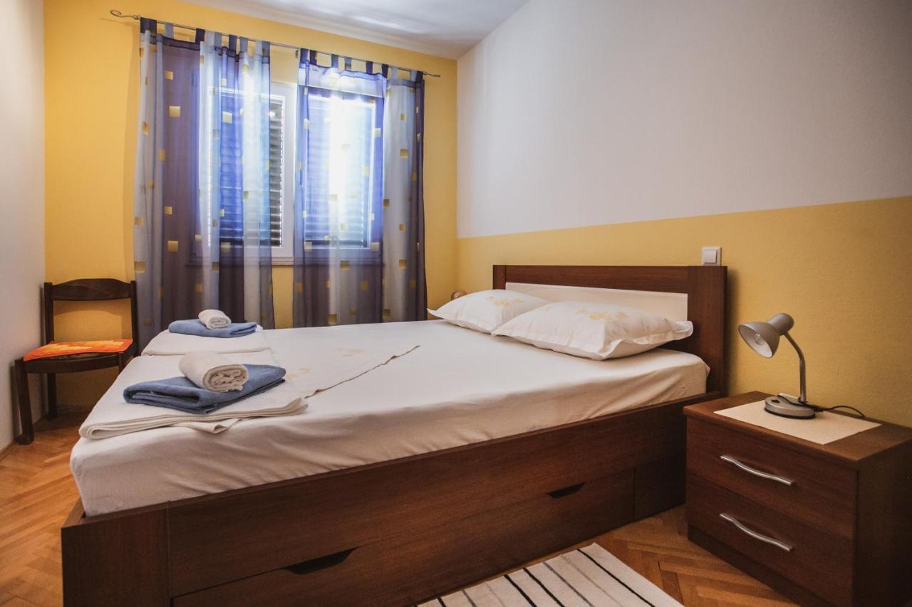 Comfort Sea View Apartment Dugi Rat Buitenkant foto