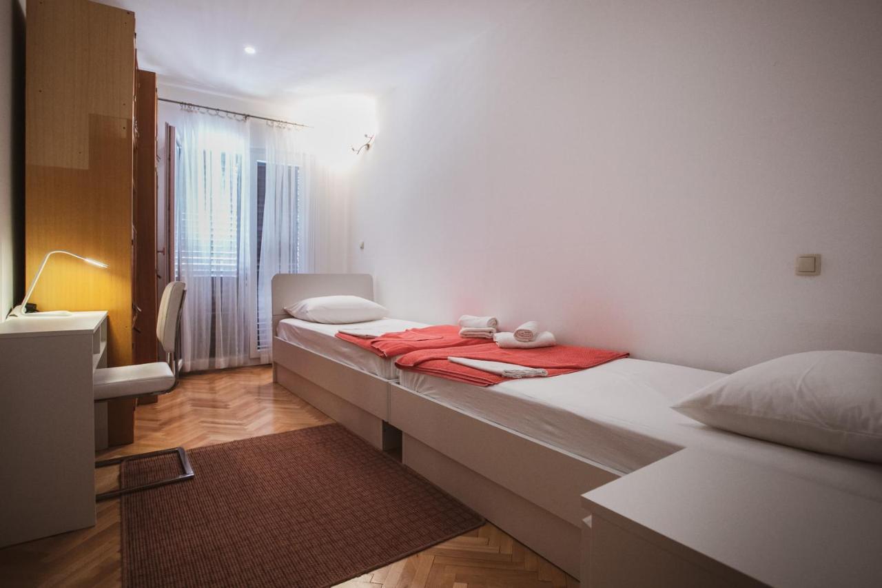 Comfort Sea View Apartment Dugi Rat Buitenkant foto